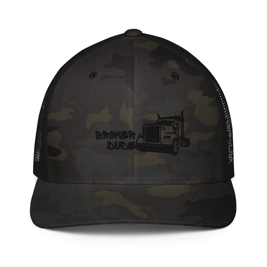 Closed-back trucker cap